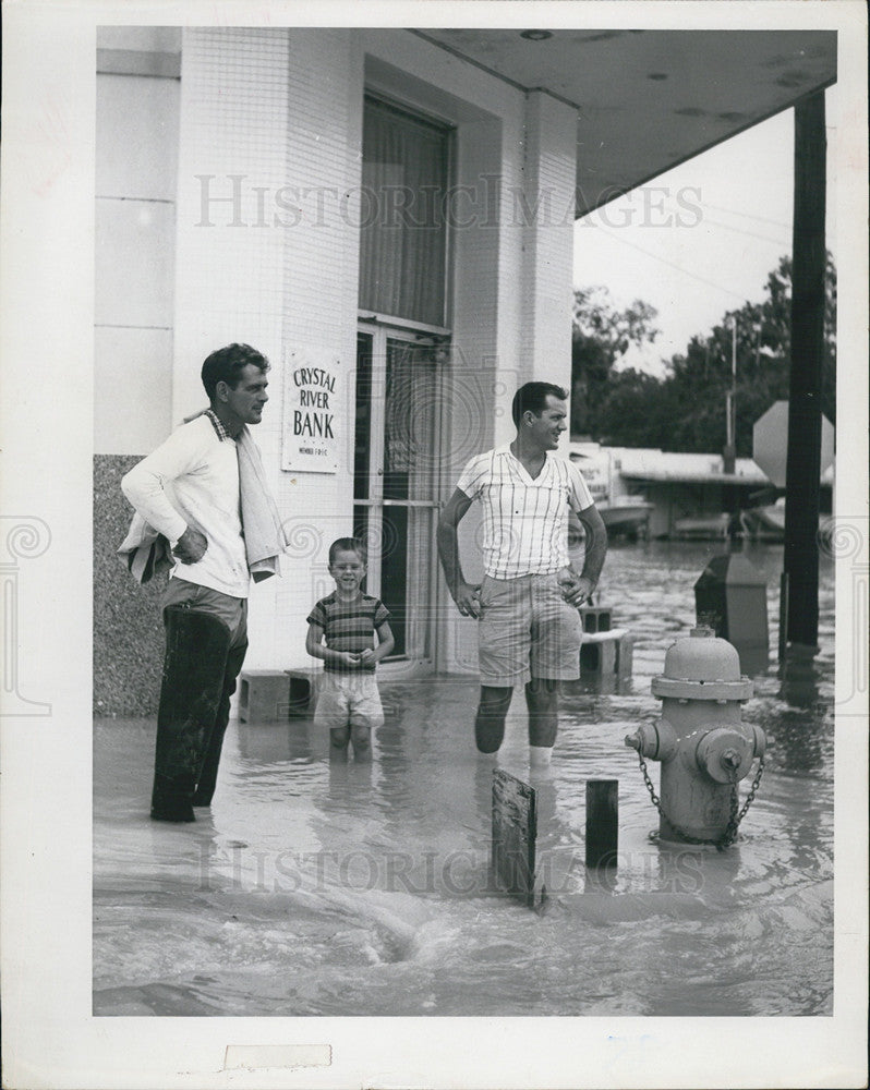 1964 Press Photo Crystal River Hurricane - Historic Images