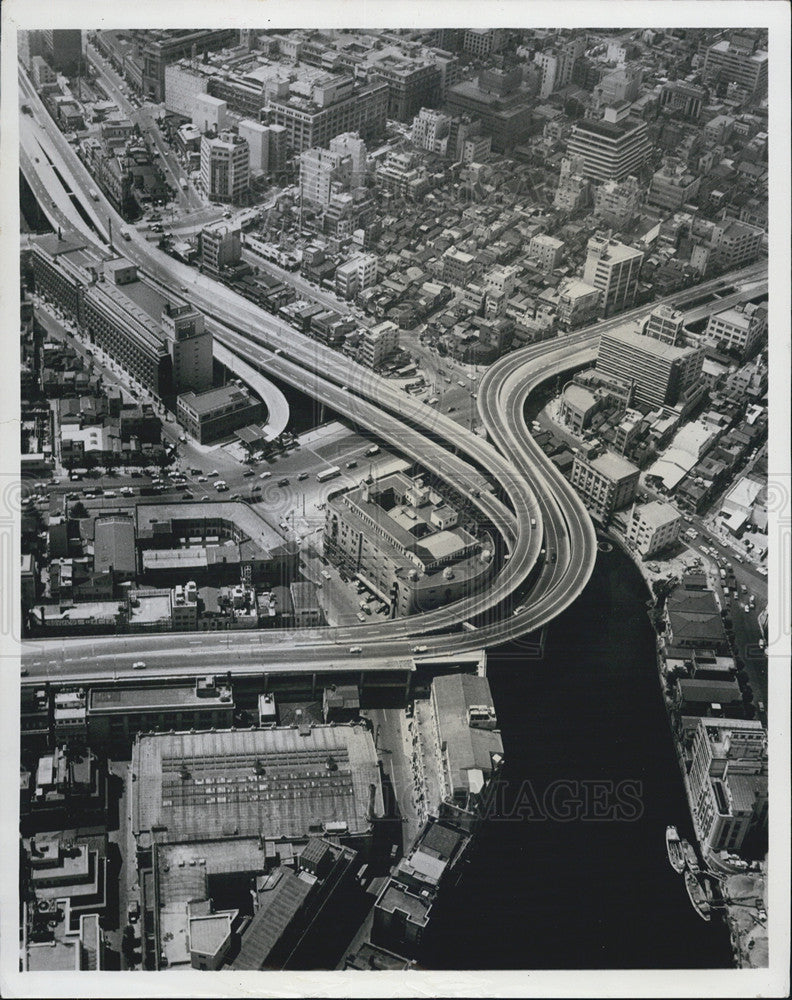 Press Photo Tokyo Preparing for the Olympics Building New Roads - Historic Images