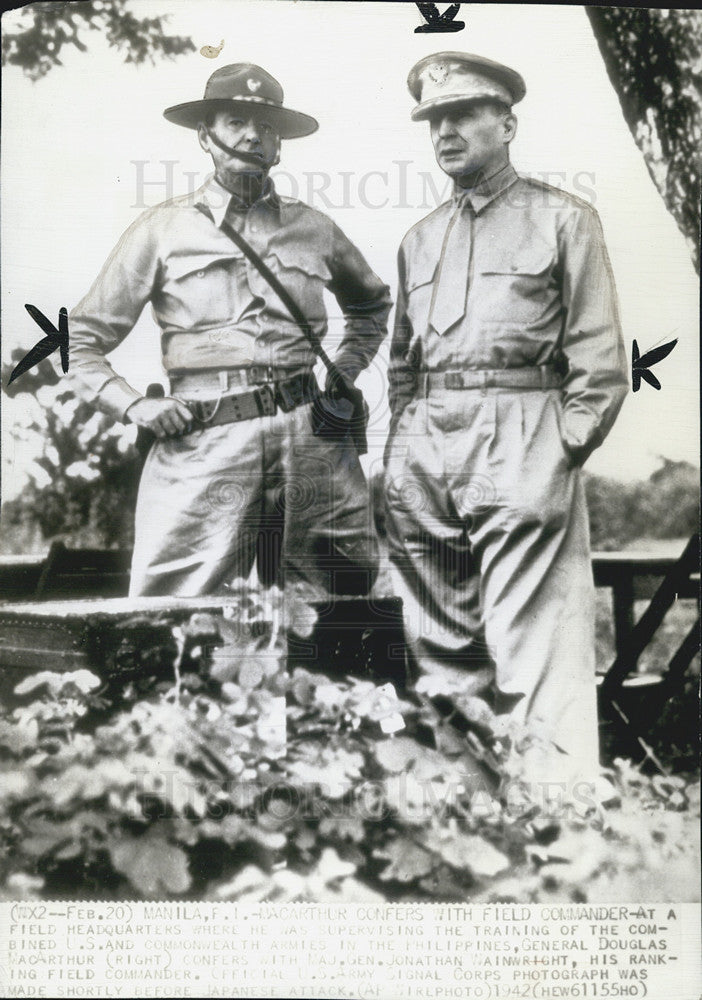 1942 Press Photo Gen Douglas MacArthur in uniform - Historic Images