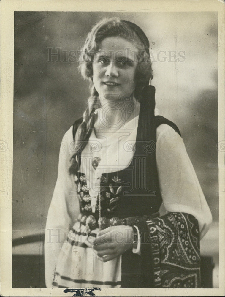 1930 Press Photo Miss Iceland, Typical Icelandic Beauty in National Costume - Historic Images