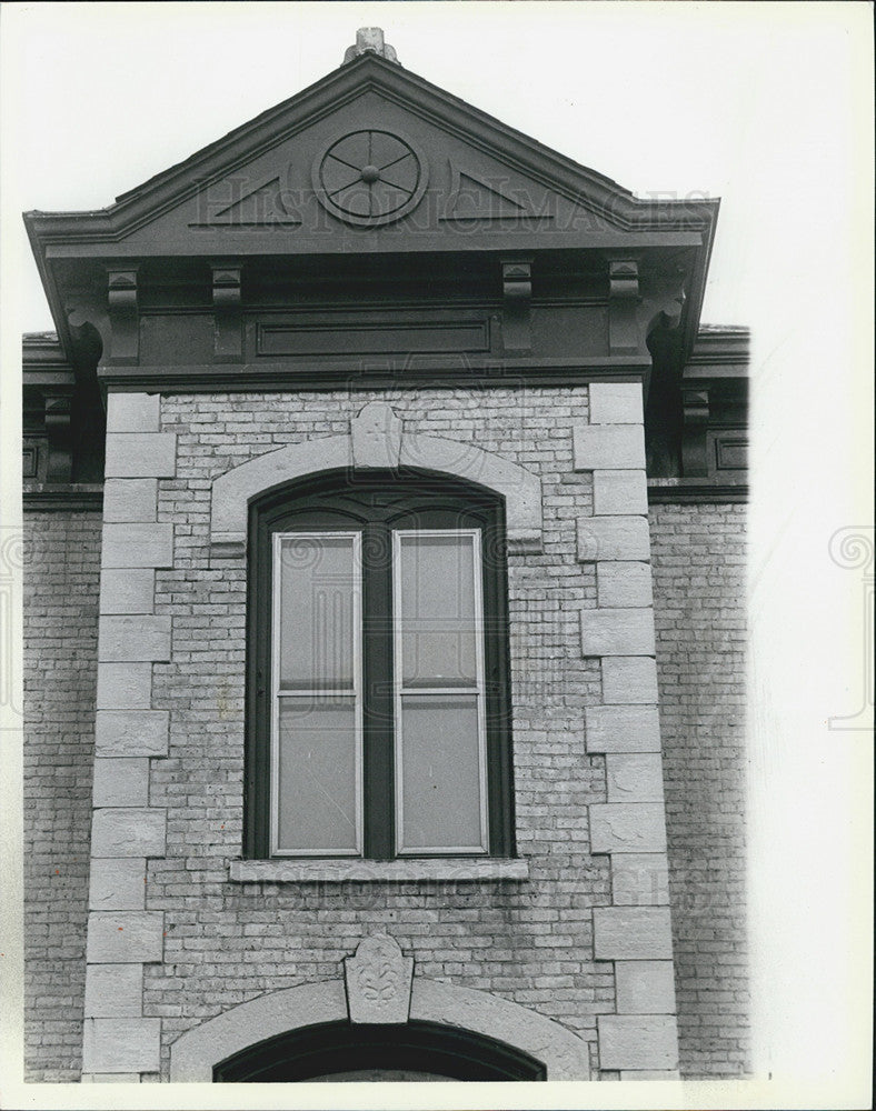 1985 Press Photo Woodstock,Ill building - Historic Images