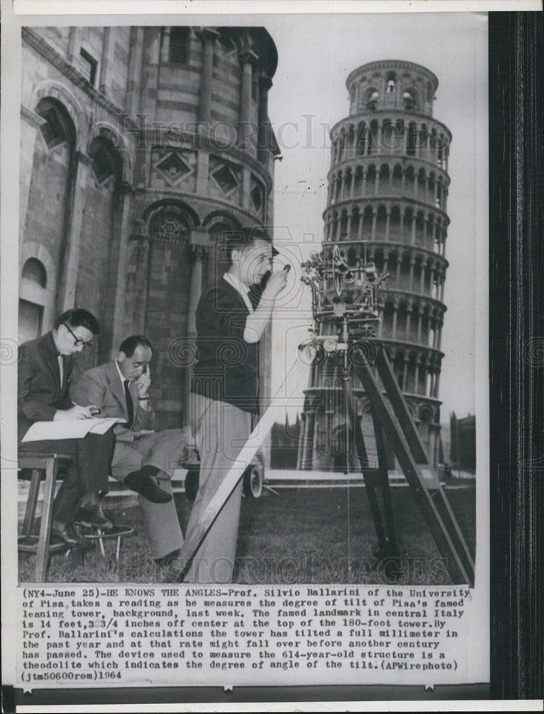 1964 Press Photo Tilted..The Leaning Tower - Historic Images