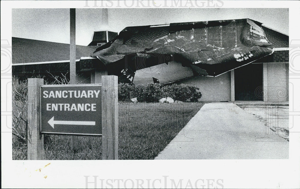 1985 Press Photo Storm Tears Roof Off King Of Glory Lutheran Church - Historic Images