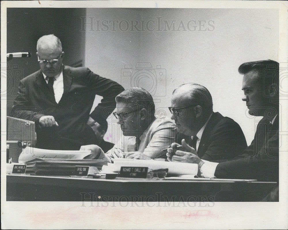 1966 Press Photo Members Constitution Revision Commission Chesterfield Smith - Historic Images