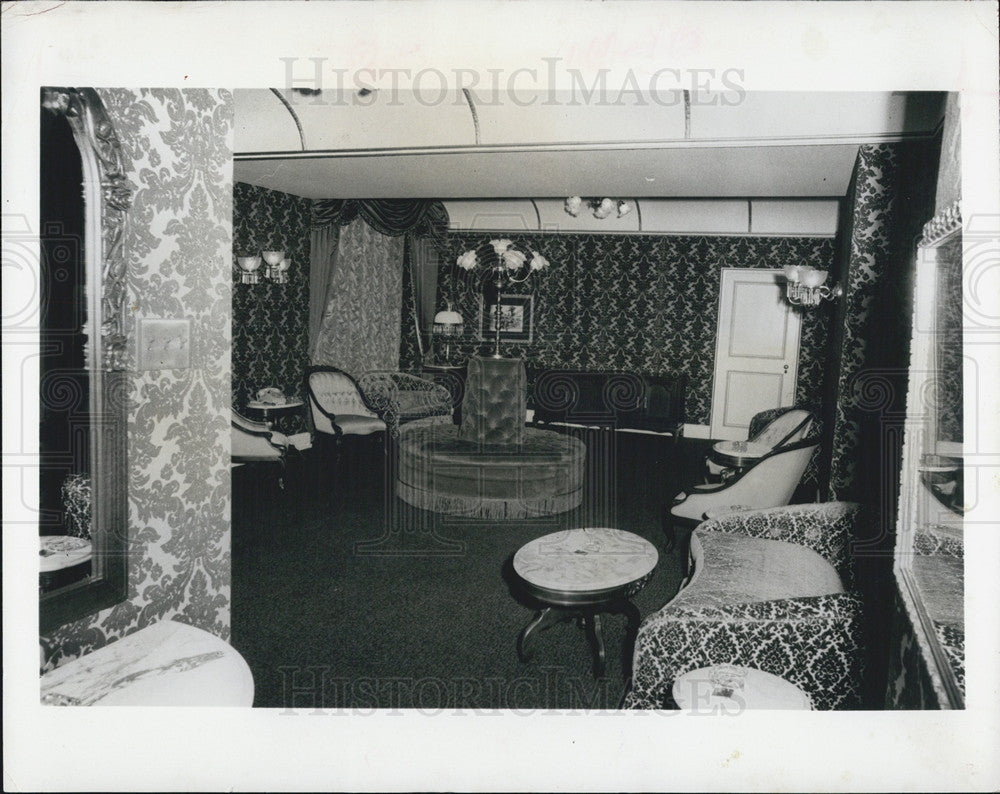 1967 Press Photo Presidential Suite Hotel Roanoke Railroad Parlor Car - Historic Images