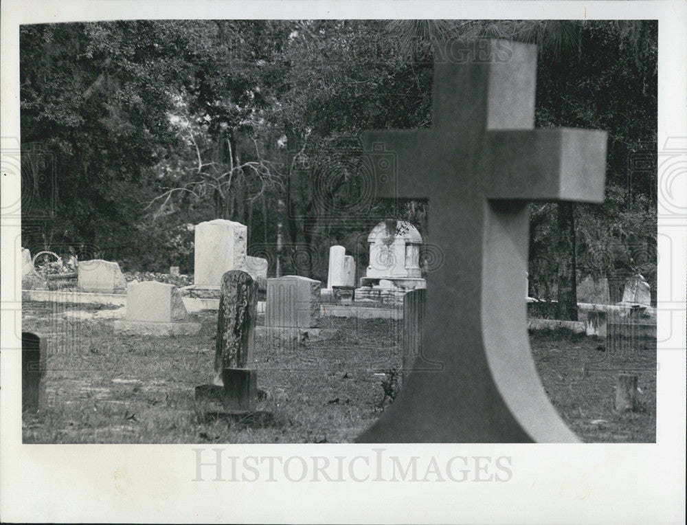 1976 Press Photo of Hills of Rest Cemetery in Floral City, Florida - Historic Images