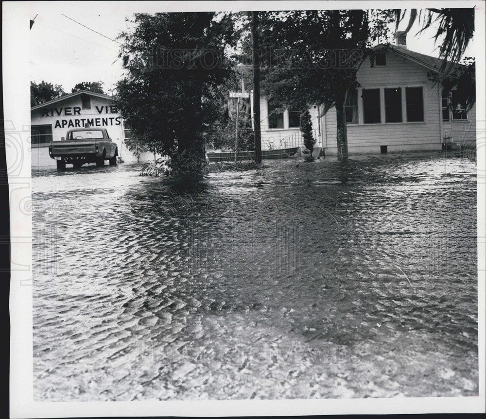 1972 Press Photo Flooded Streets And Homes In Crystal River, Florida - Historic Images