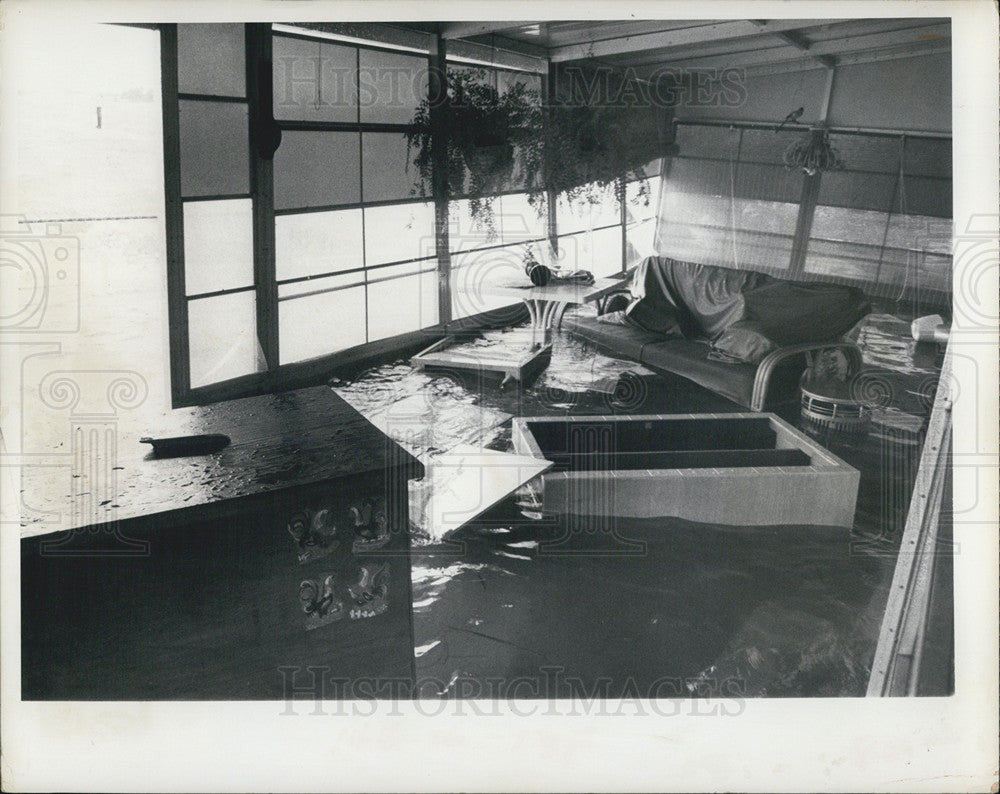 1972 Press Photo The Alexander Boag Home: Floating Furniture After Hurricane - Historic Images