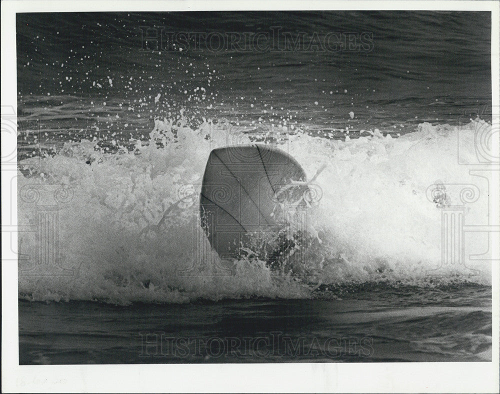 1980 Press Photo Indian Rocks Beach Gulf Surfing Weather Phenomenon - Historic Images