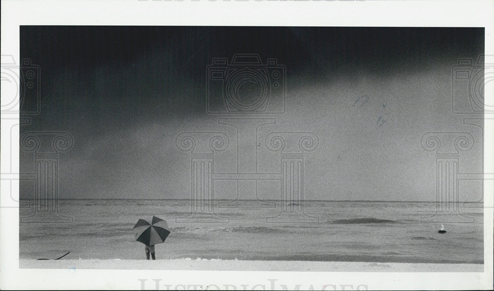 1981 Press Photo Clearwater Beach Pinellas Bad Weather Largo Dunedin - Historic Images