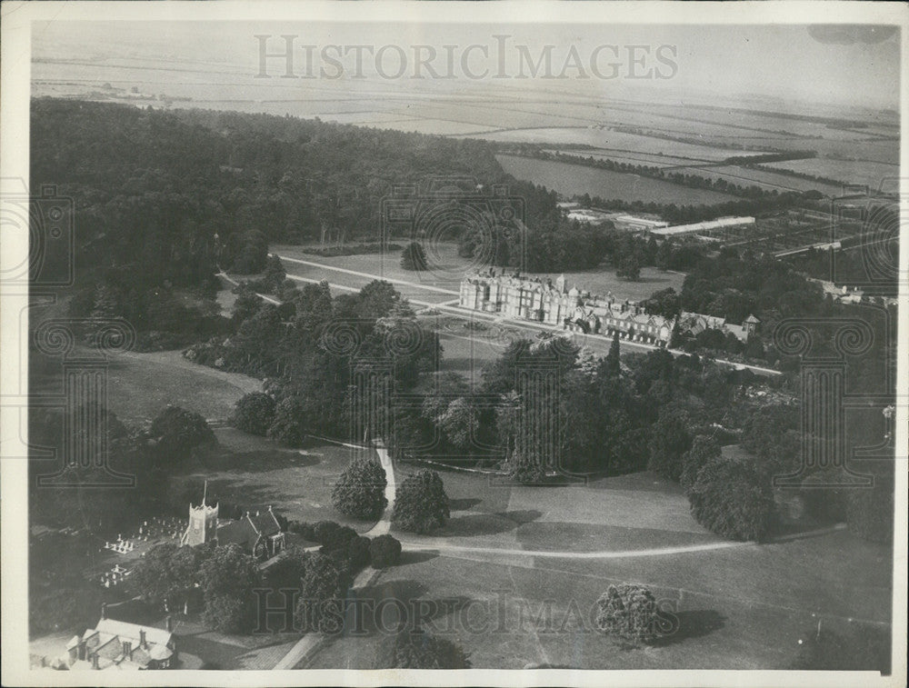 1936 Press Photo Aerial View of Church of St Mary Magdalen - Historic Images