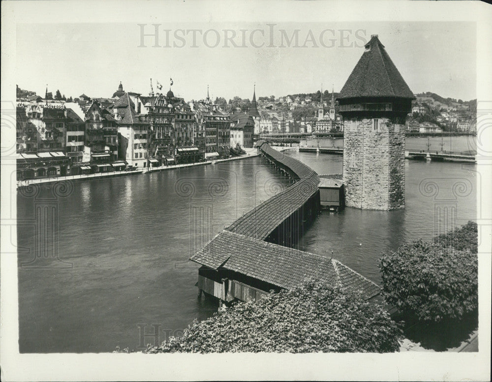 1933 Press Photo Switzerland Kapell Bridge Octagonal Water Tower Lucerne - Historic Images