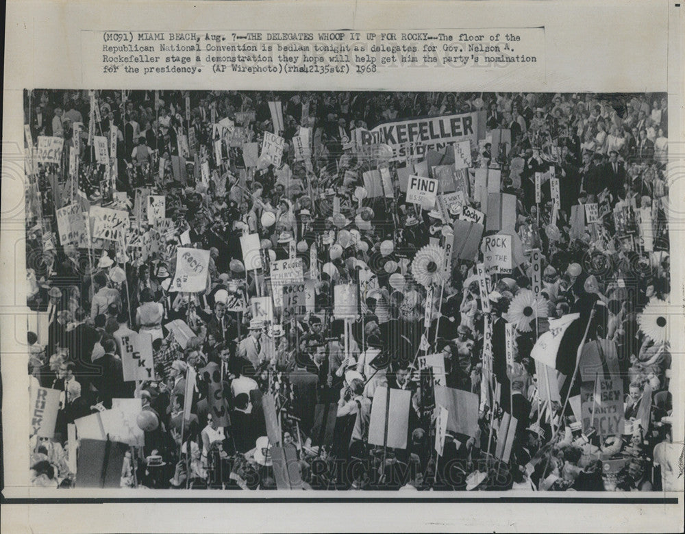 1968 Press Photo Republican National Convention Delegates Gov Nelson Rockefeller - Historic Images