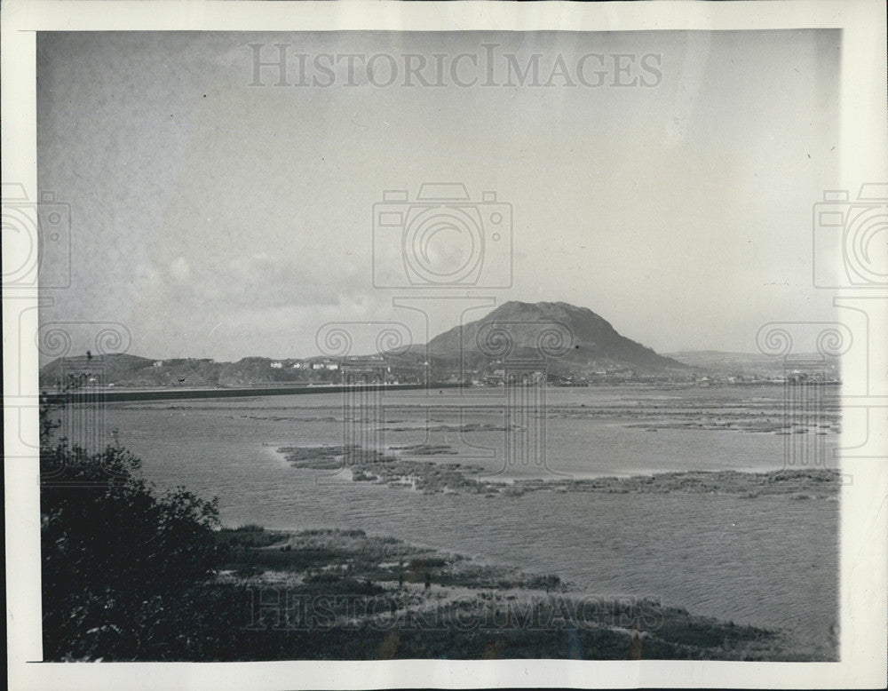 1944 Press Photo Tremadoc Bay &amp; The Exclusive Port Madoc, Wales Holiday Resort - Historic Images