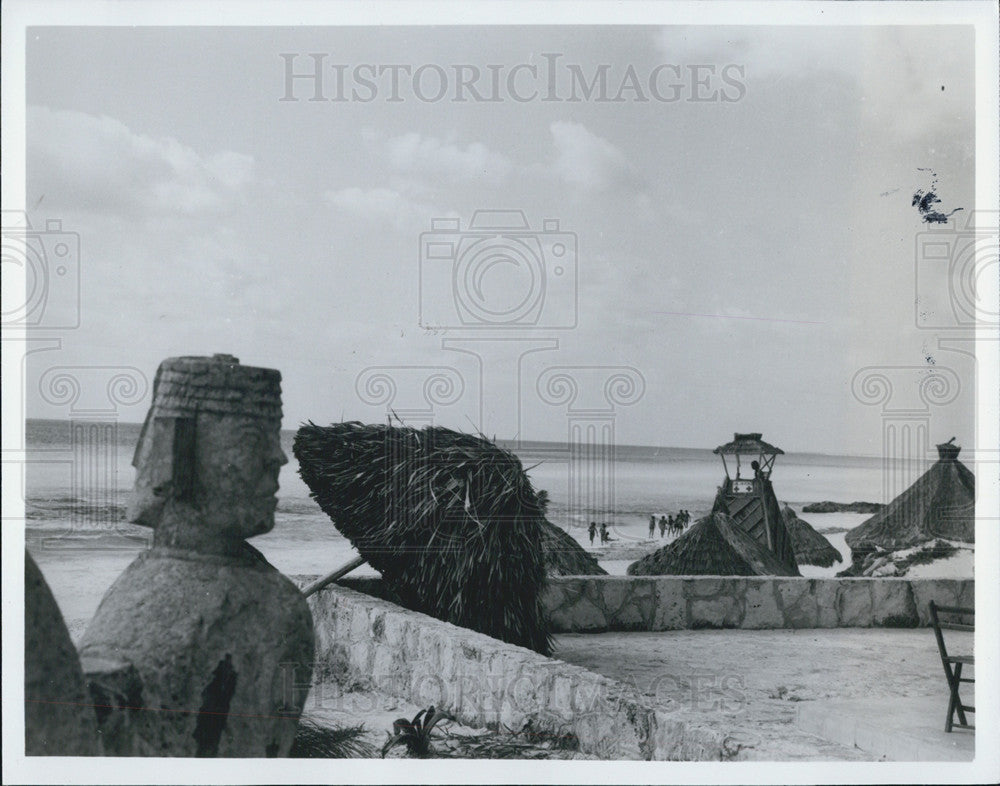1982 Press Photo Cancun Beach Mayan Archeological Site Mexico - Historic Images