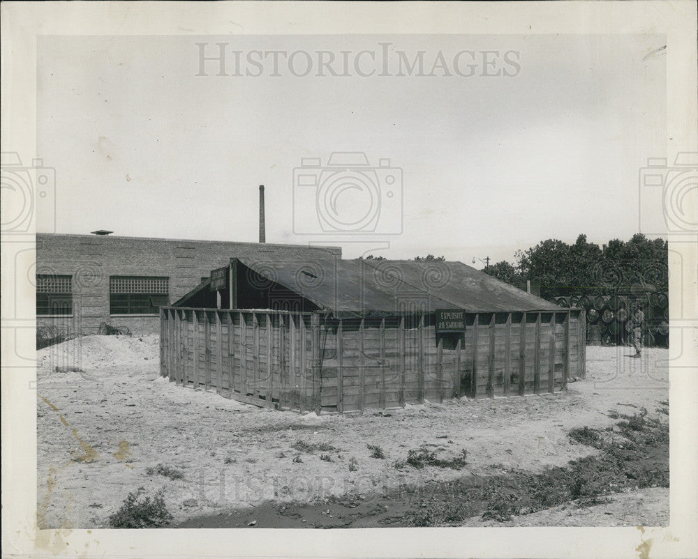 1953 Press Photo Wooden and sand bunkers at Battery A, 3040 Foster - Historic Images