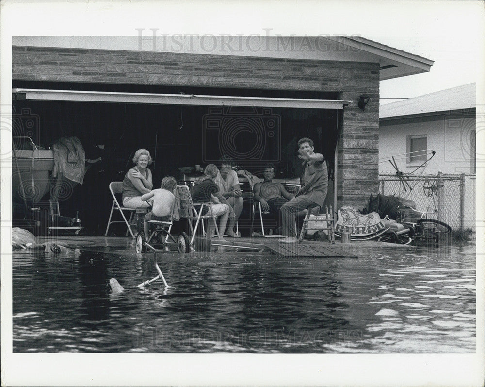 1972 Press Photo Flooding/Hurricane Agnes - Historic Images