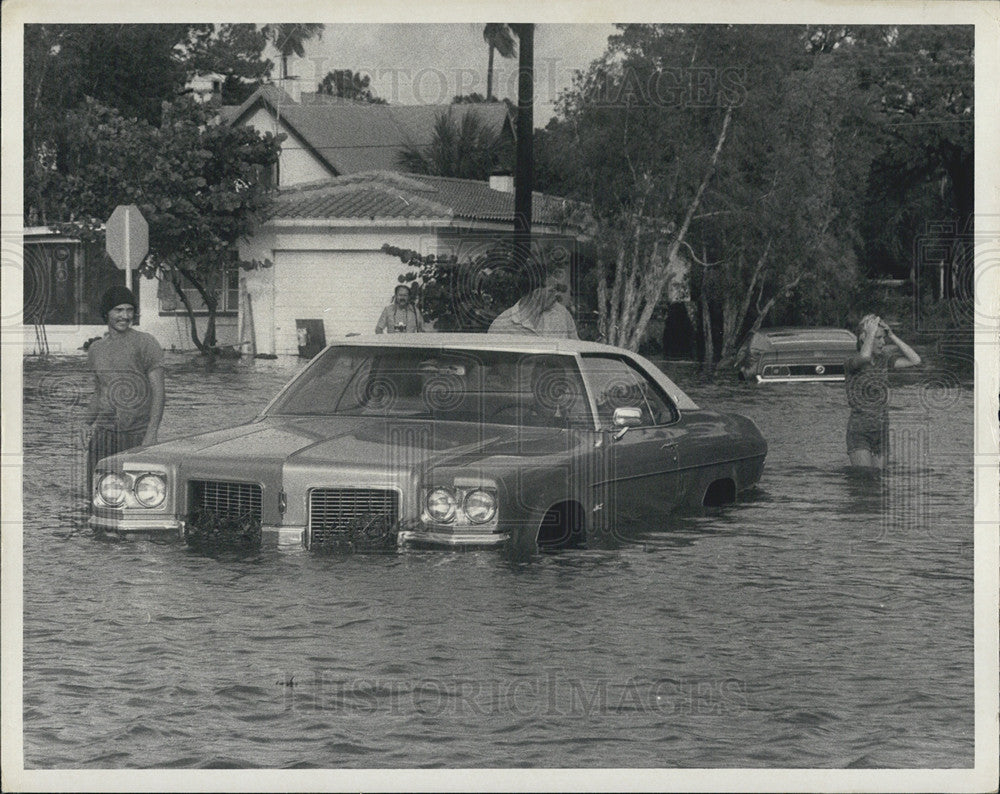 1972 Press Photo Flooding/Hurricane Agnes - Historic Images