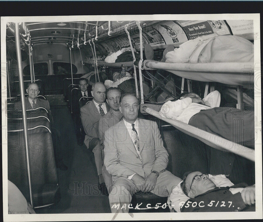 1950 Press Photo NY Equips 500 Buses For Ambulance Transformation During Crisis - Historic Images