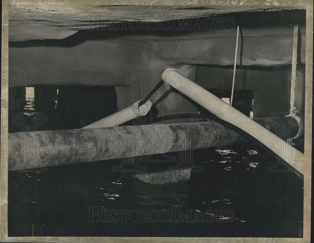 1972 Press Photo Hurricane Agnes Smashes St. Petersburg&#39;s Municipal Pier - Historic Images