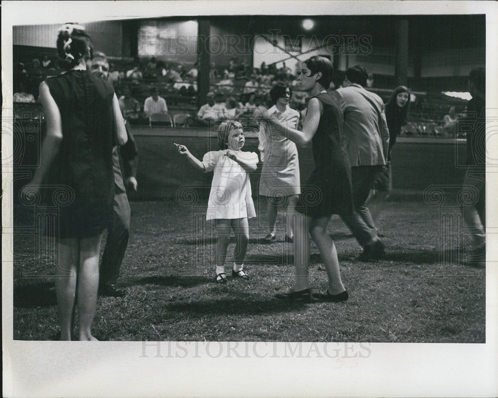 1969 Press Photo &quot;Night of Music&quot; Al Lanf Field - Historic Images