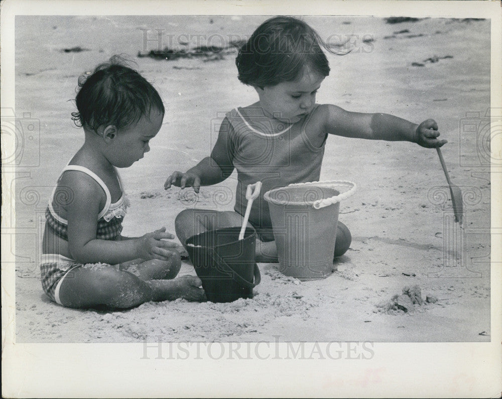 1969 Press Photo Small Craft Warnings Kept Karen Purser &amp; Lisa Gordon Beached - Historic Images