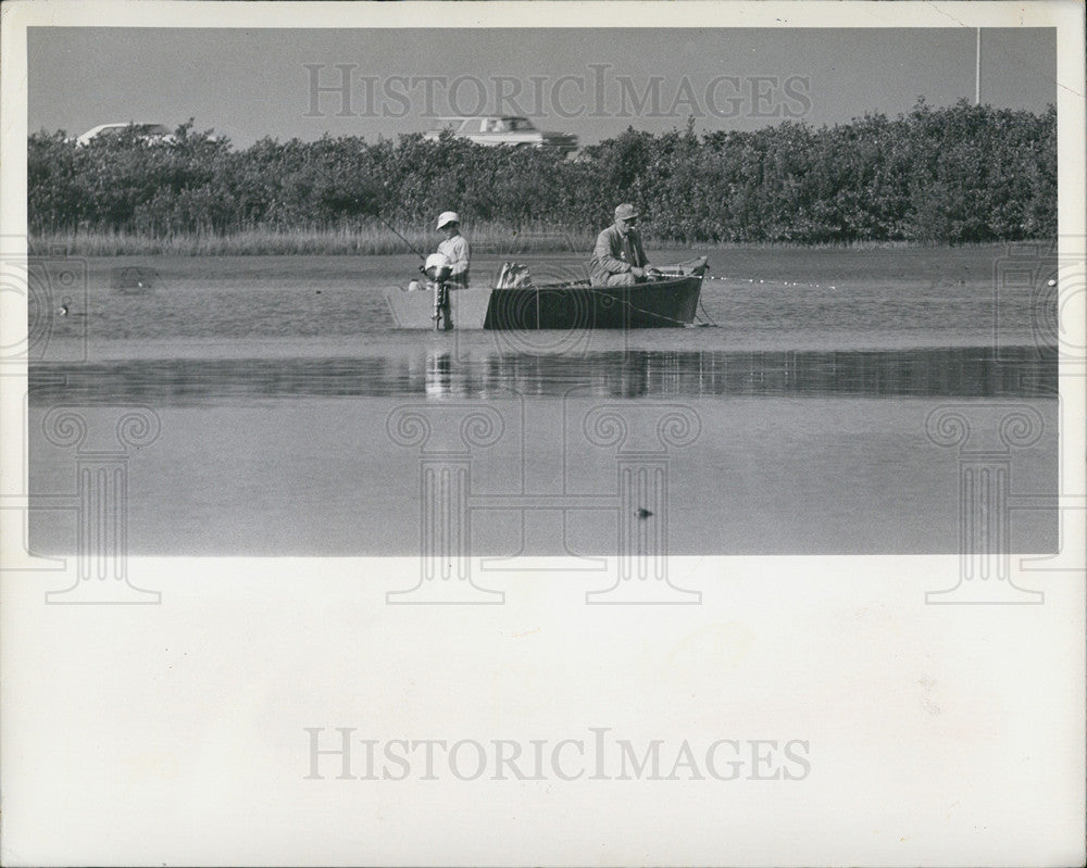 1970 Press Photo Fishing Fishermen Scene St. Petersburg  Florida - Historic Images