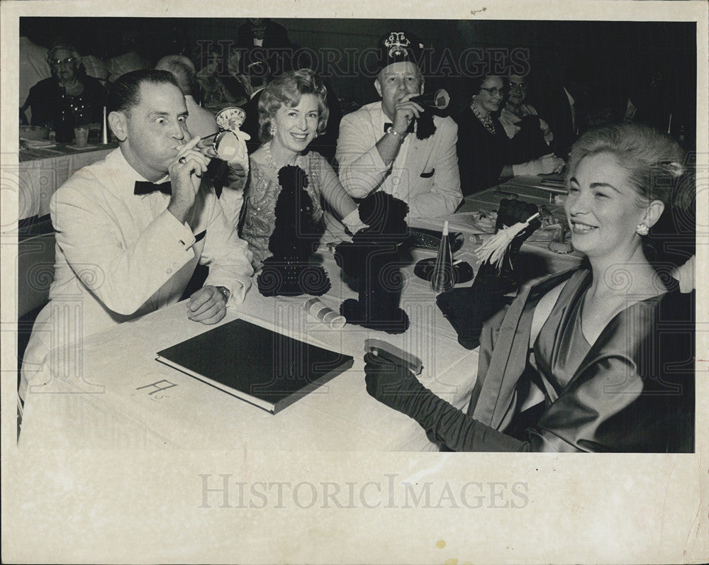 1966 Press Photo New Year&#39;s Eve Shriners Gala St Petersburg - Historic Images