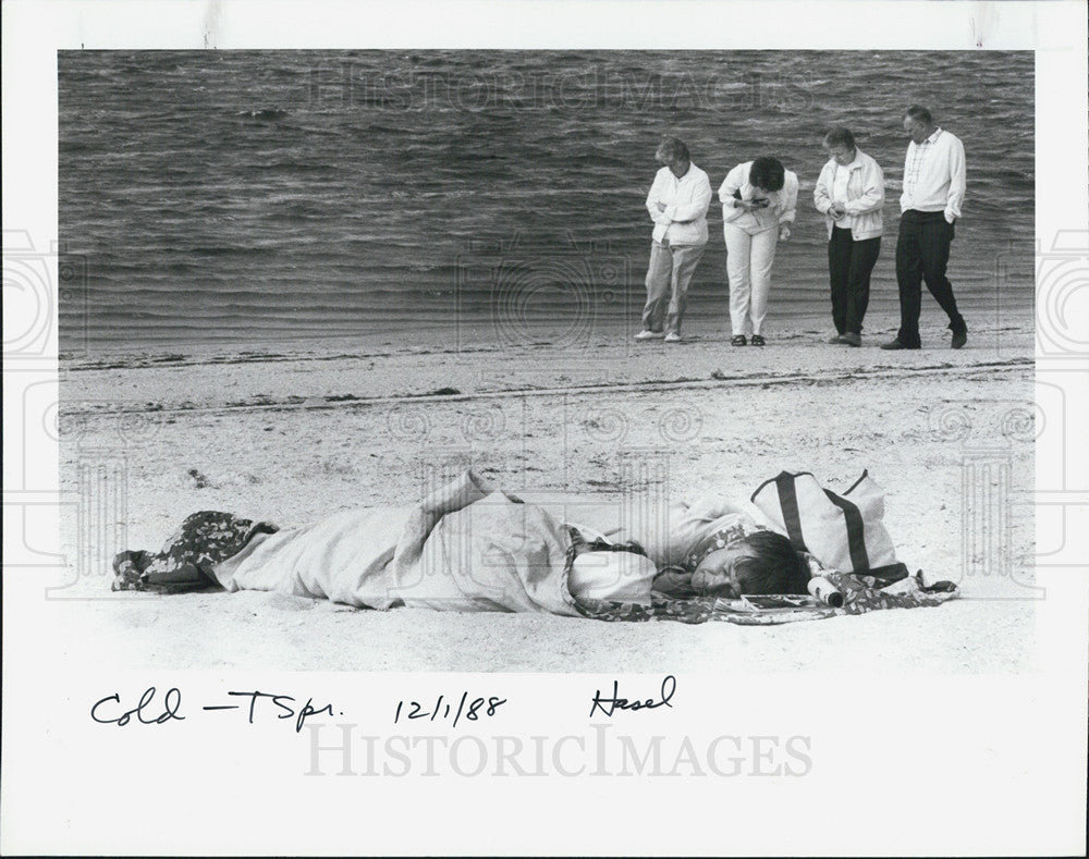 1988 Press Photo Debra and Alex Vonkoch at Howard Park in Tarpon Springs - Historic Images