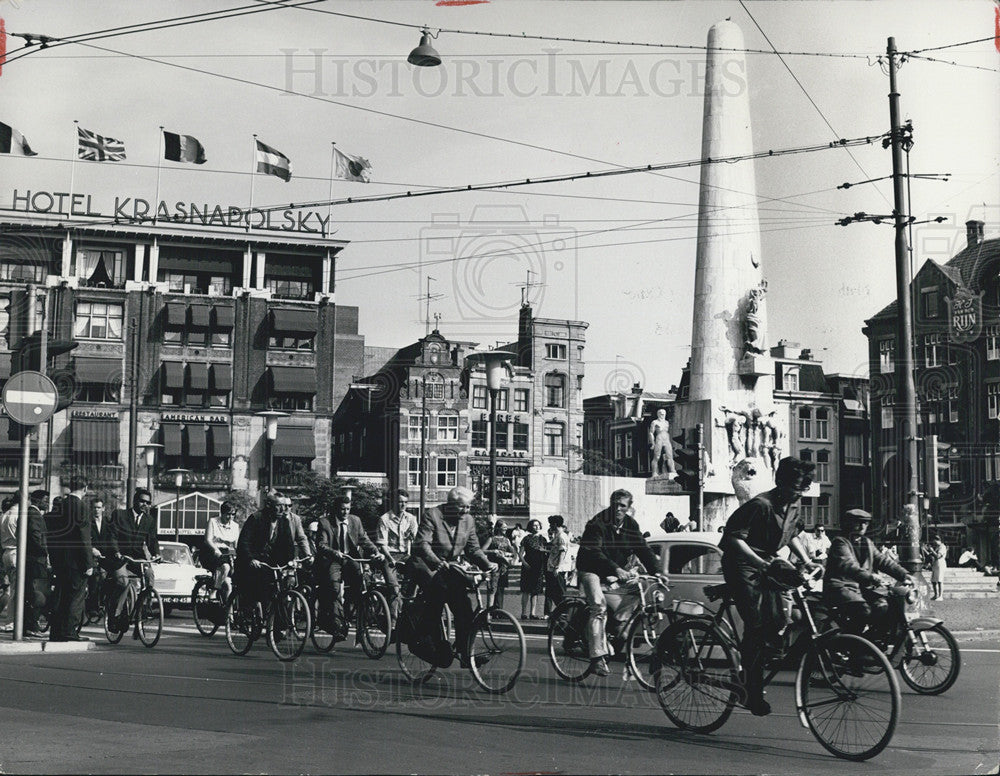 1980 Press Photo Dam Square, Amsterdam &amp; National Monument - Historic Images