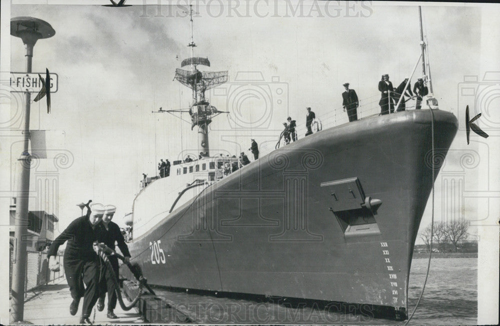 1956 Press Photo The St Laurent Canada&#39;s new Atomic Submarine at Key West Florida - Historic Images