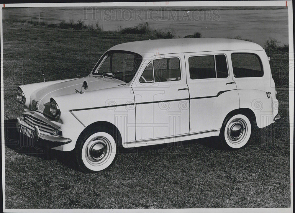 1960 Press Photo The 1960 Triumph Estate Wagon prince at $1,979 - Historic Images