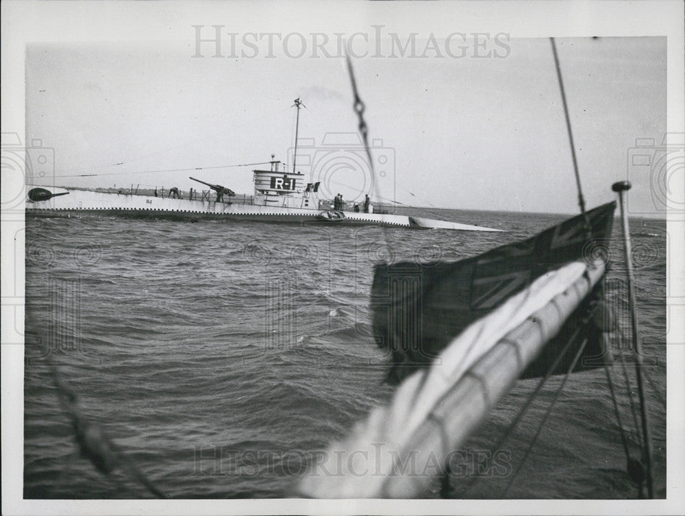 1935 Press Photo Peruvian submarine headed to the U.S. for repairs. - Historic Images