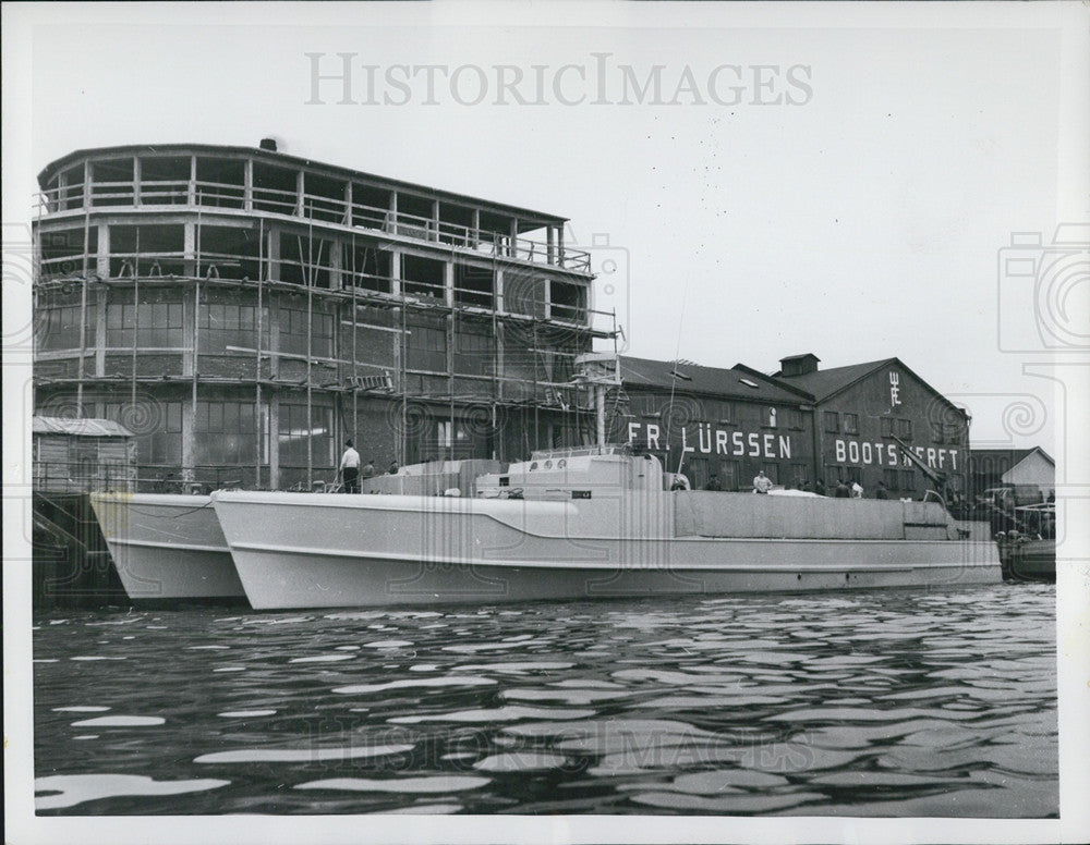 1955 Press Photo Construction on these German motor launches halted due to speed - Historic Images