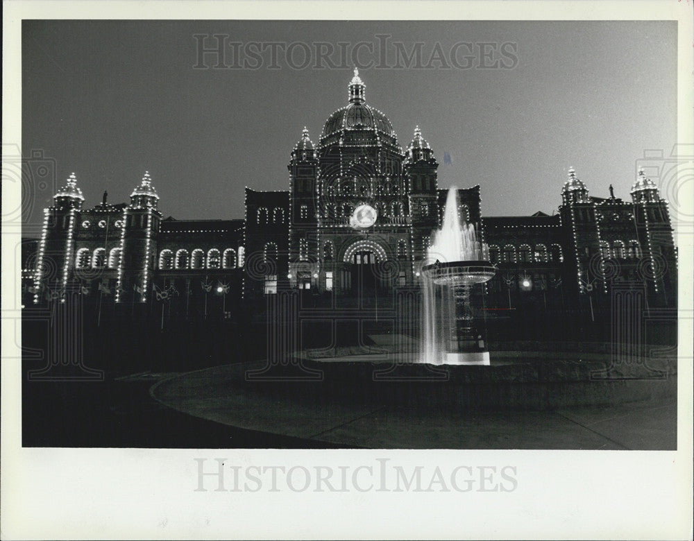 1983 Press Photo Parliament Building Victoria Canada - Historic Images