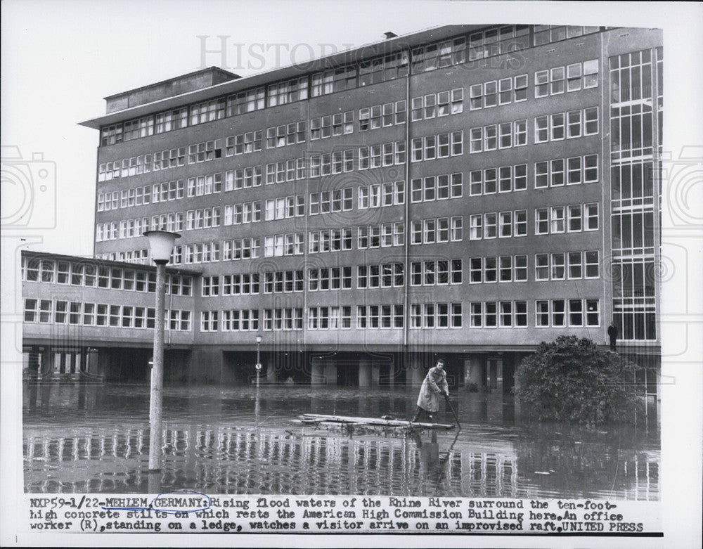 1955 Press Photo Rising flood waters of the Rhine River - Historic Images