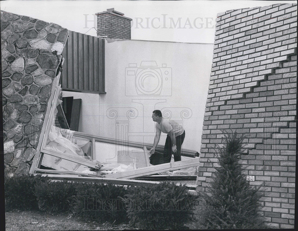 1965 Press Photo tornado wrecked home Mr. Mrs. Jack Schuman damage debris - Historic Images