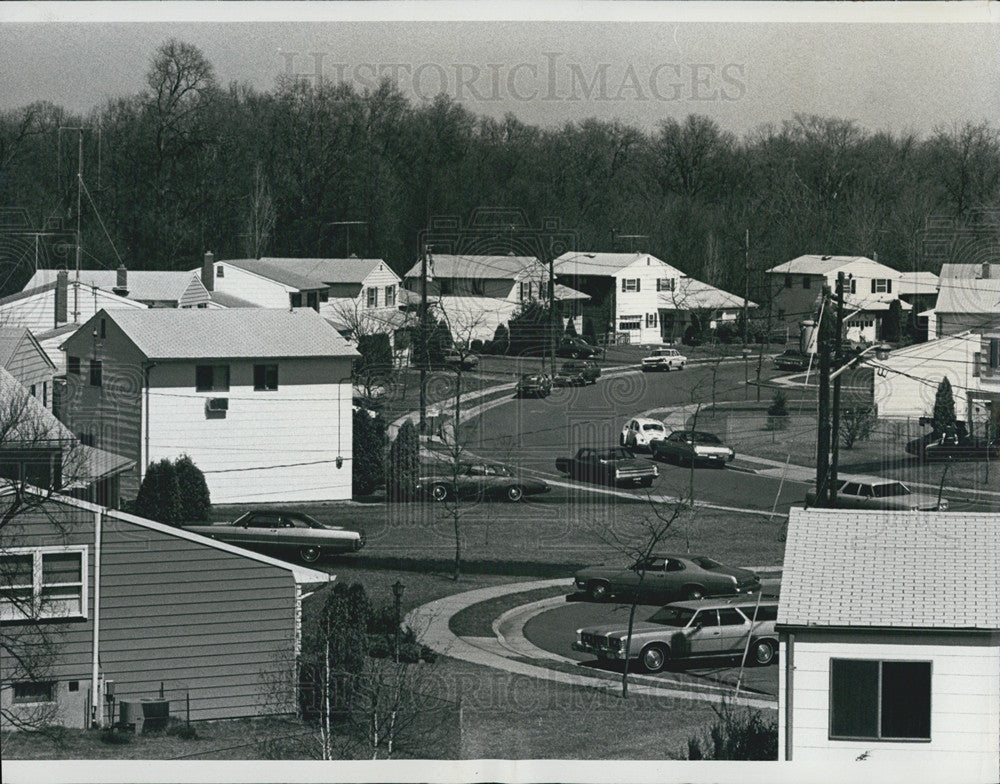 1976 Press Photo Edison New Jersey Subdivision Developed For Middle Class Family - Historic Images