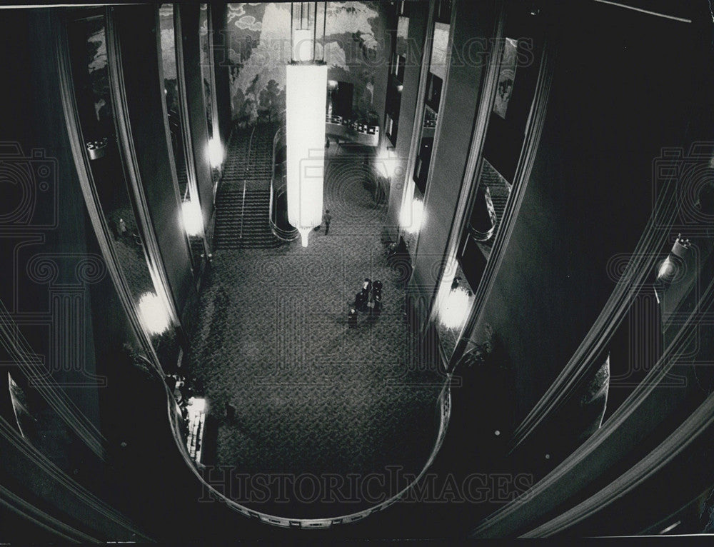 1975 Press Photo Radio City Music Hall Main Foyer In New York City Theater - Historic Images