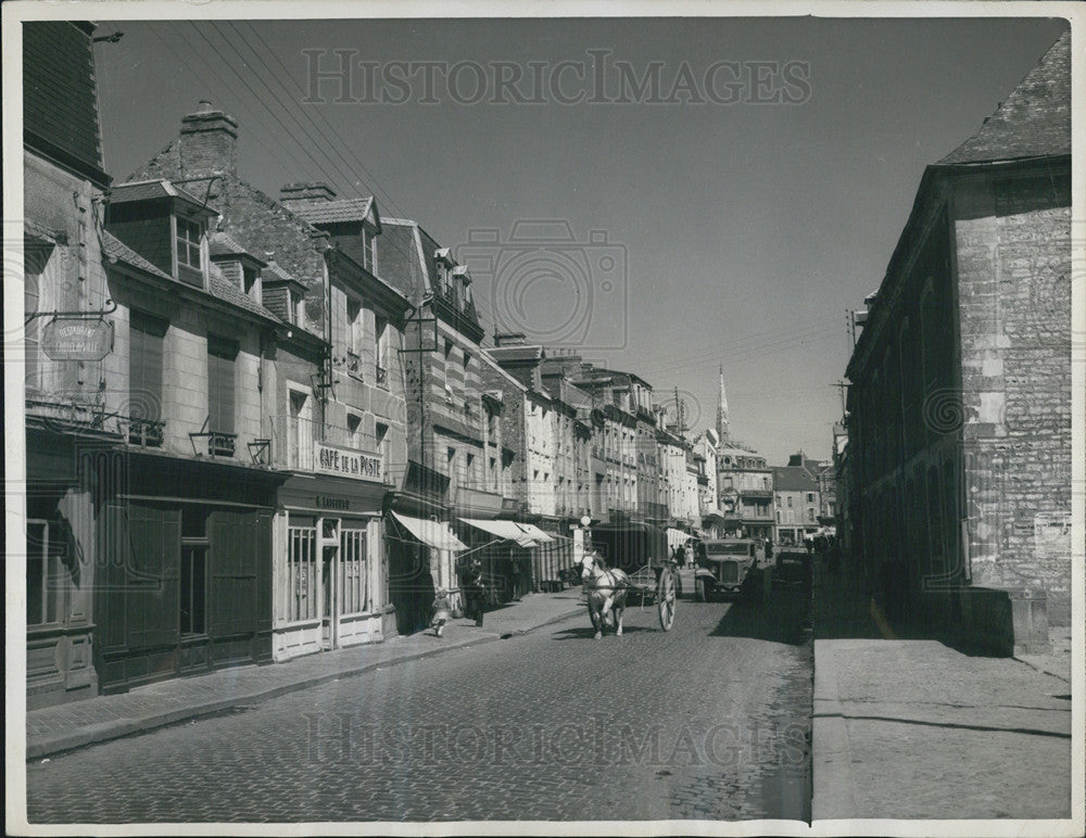 1945 Press Photo Cerentan, France liberated by American during the war - Historic Images