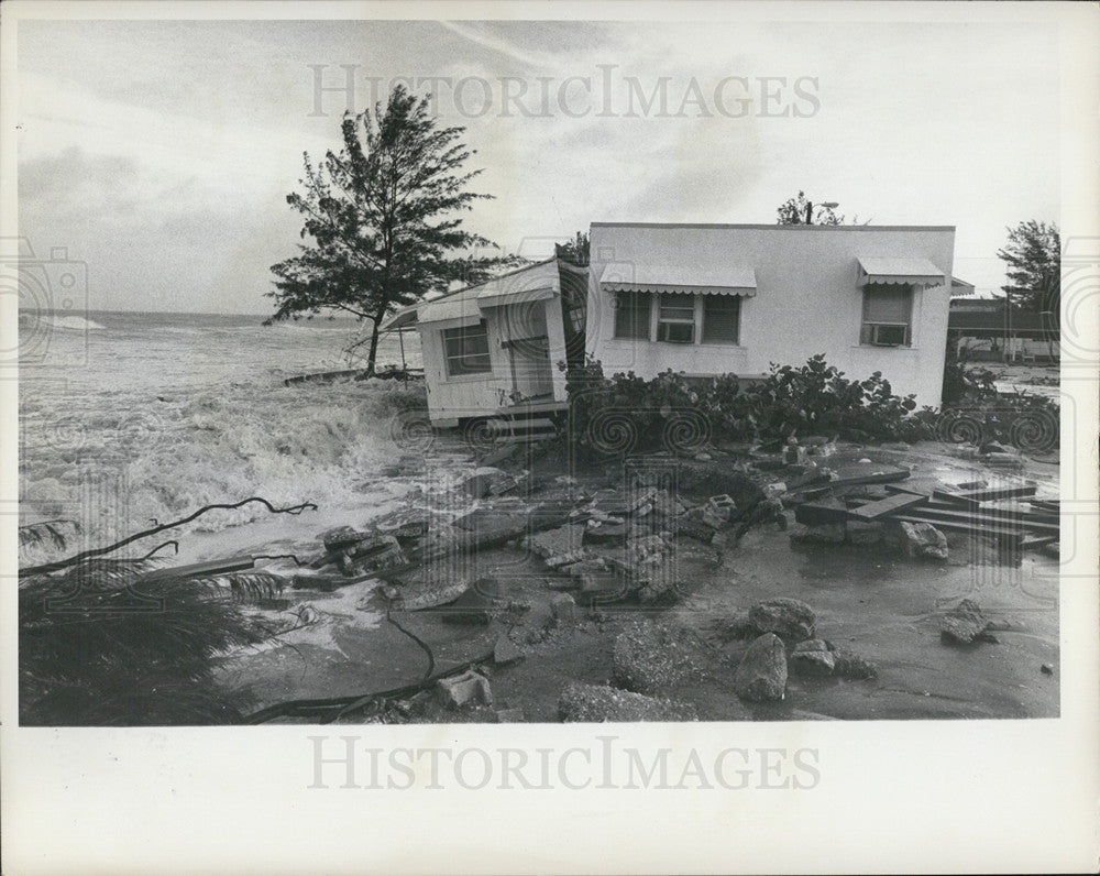 1972 Press Photo Destruction Of Hurricane Agnes-St Petersburg FL - Historic Images