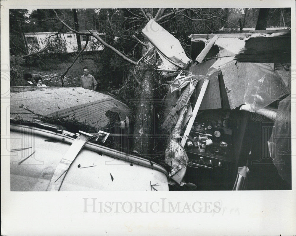 1975 Press Photo Hurricane Aftermath Fort Walton Area - Historic Images