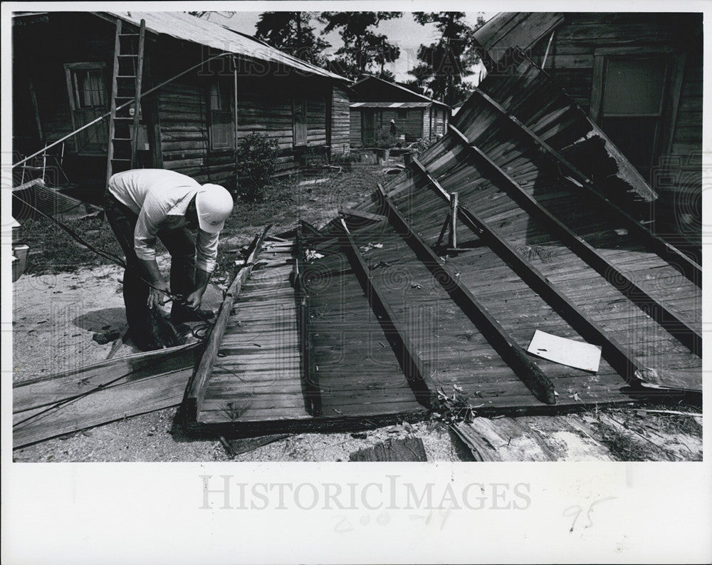 1977 Press Photo Manaree Florida 44 Quarters Neighborhood Destroyed Houses - Historic Images