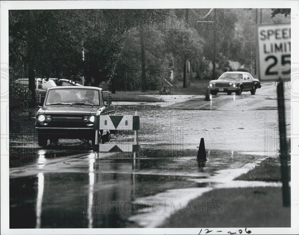 1979 Press Photo barricaded streets motorists intersection Madison Pennsylvania - Historic Images