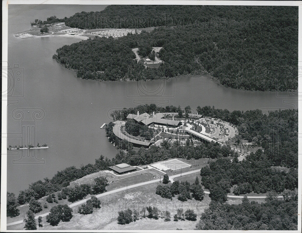 1975 Press Photo Aerial of Barkley Lodge Operating Bldg Of Barkley State Resort - Historic Images