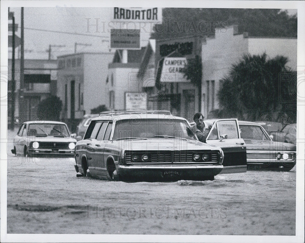 1979 Press Photo Thunder storm causes flood in Pinellas County - Historic Images