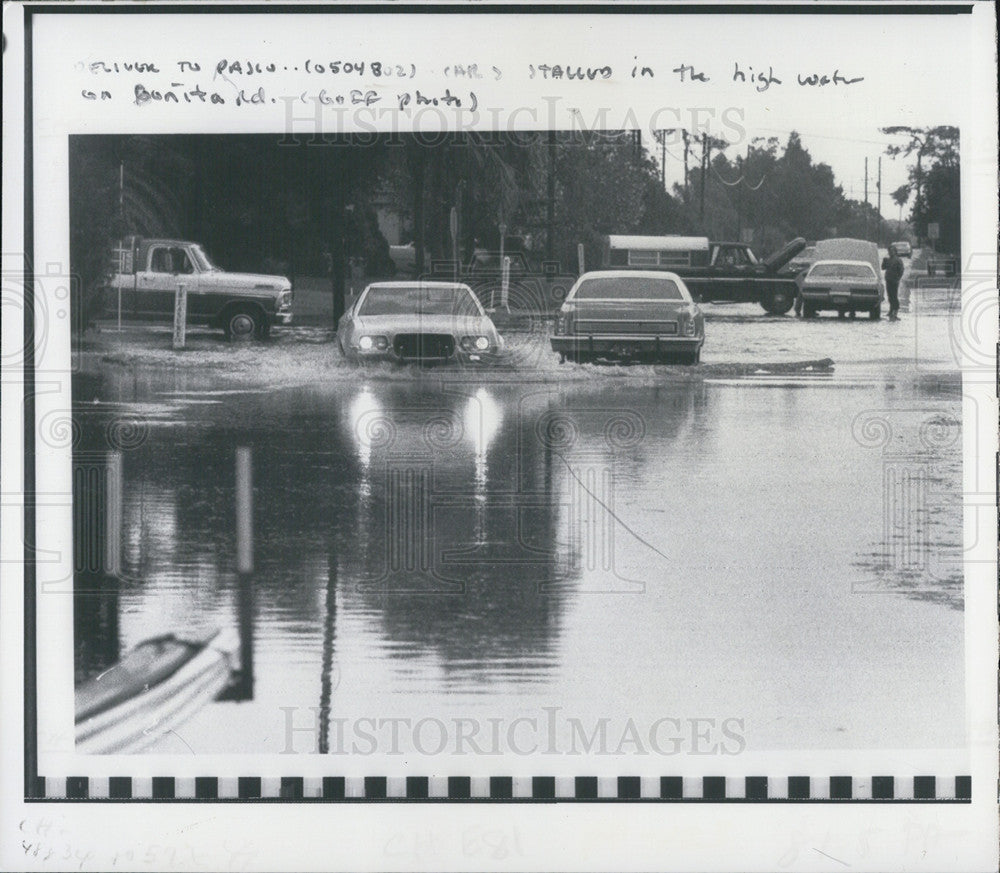 1978 Press Photo Aftermath of a tornado in Bonita Drive in New Port Richey - Historic Images