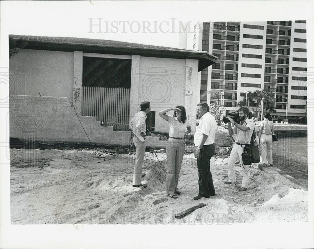 1962 Press Photo Disaster Team Surveys Damage In Pinellas After Flooding Mary - Historic Images