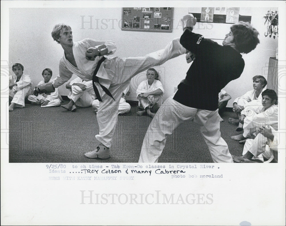 1980 Press Photo Tae Kwon Do Manny Cabrera Instructor Of Suncoast School - Historic Images