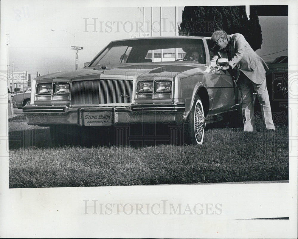 1978 Press Photo j.o stone dealer buick rivieria - Historic Images